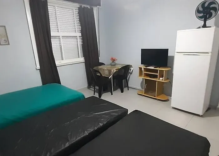 Kitnet 4 Guarujá  Apartamento